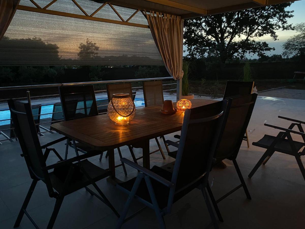 Naturia Holiday House Медулин Экстерьер фото