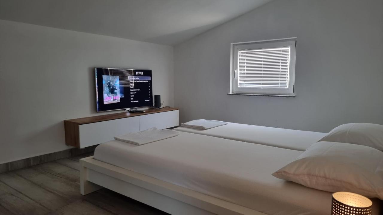Naturia Holiday House Медулин Экстерьер фото