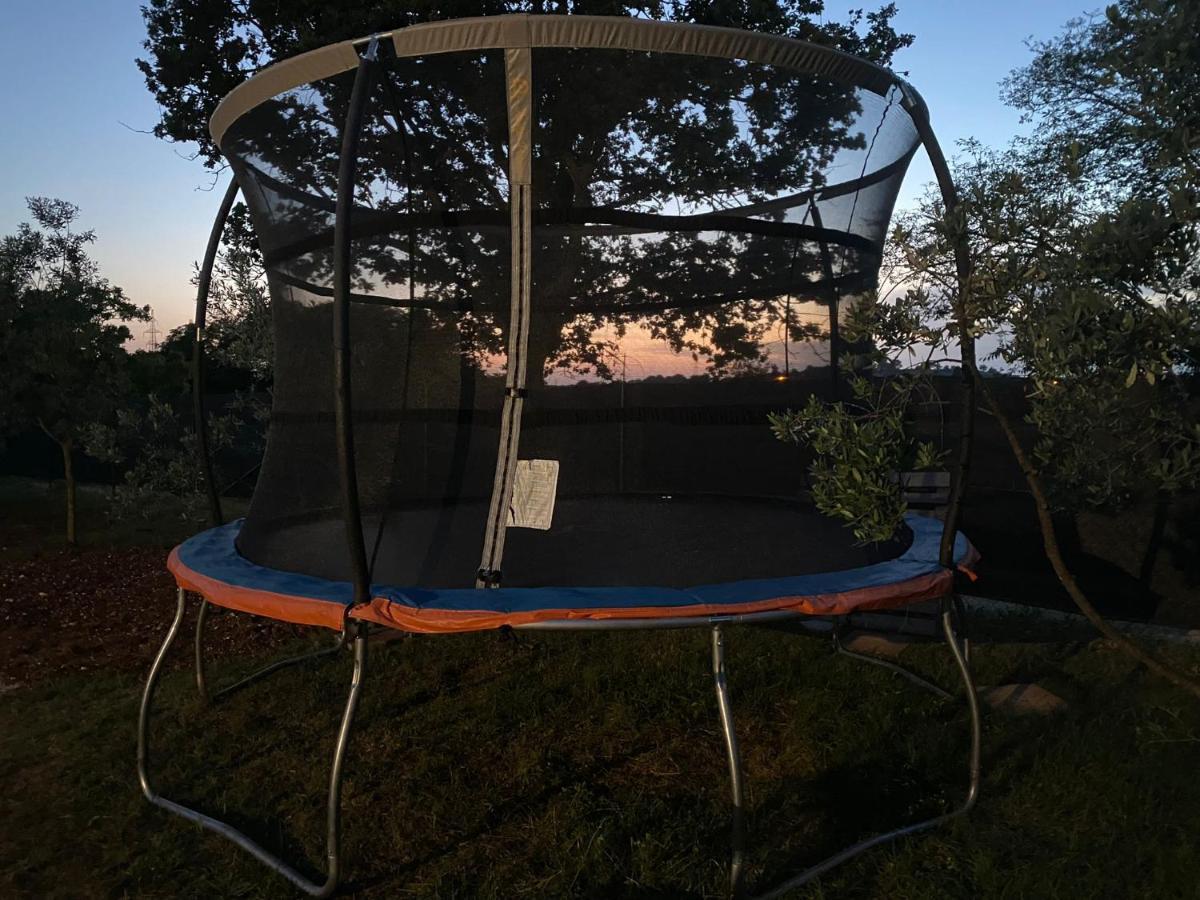 Naturia Holiday House Медулин Экстерьер фото